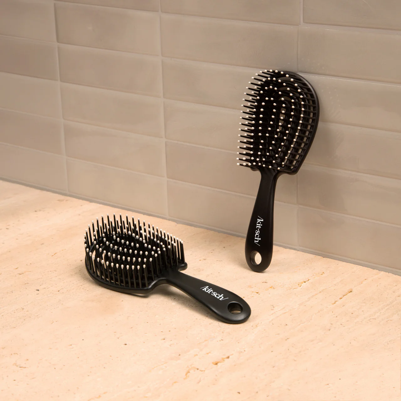 Black Detangling Flexi Brush - Mini - Image 2